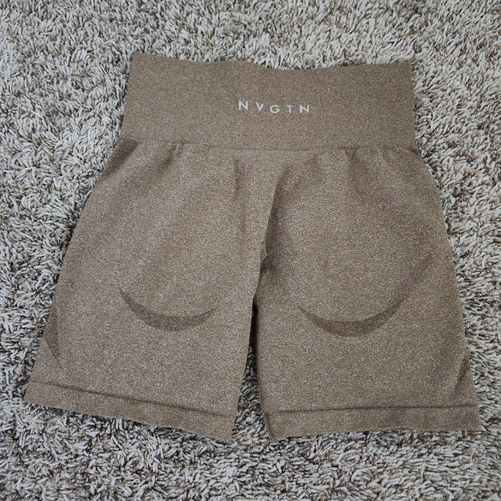 Mocha Brown NVGTN CONTOUR SHORTS
